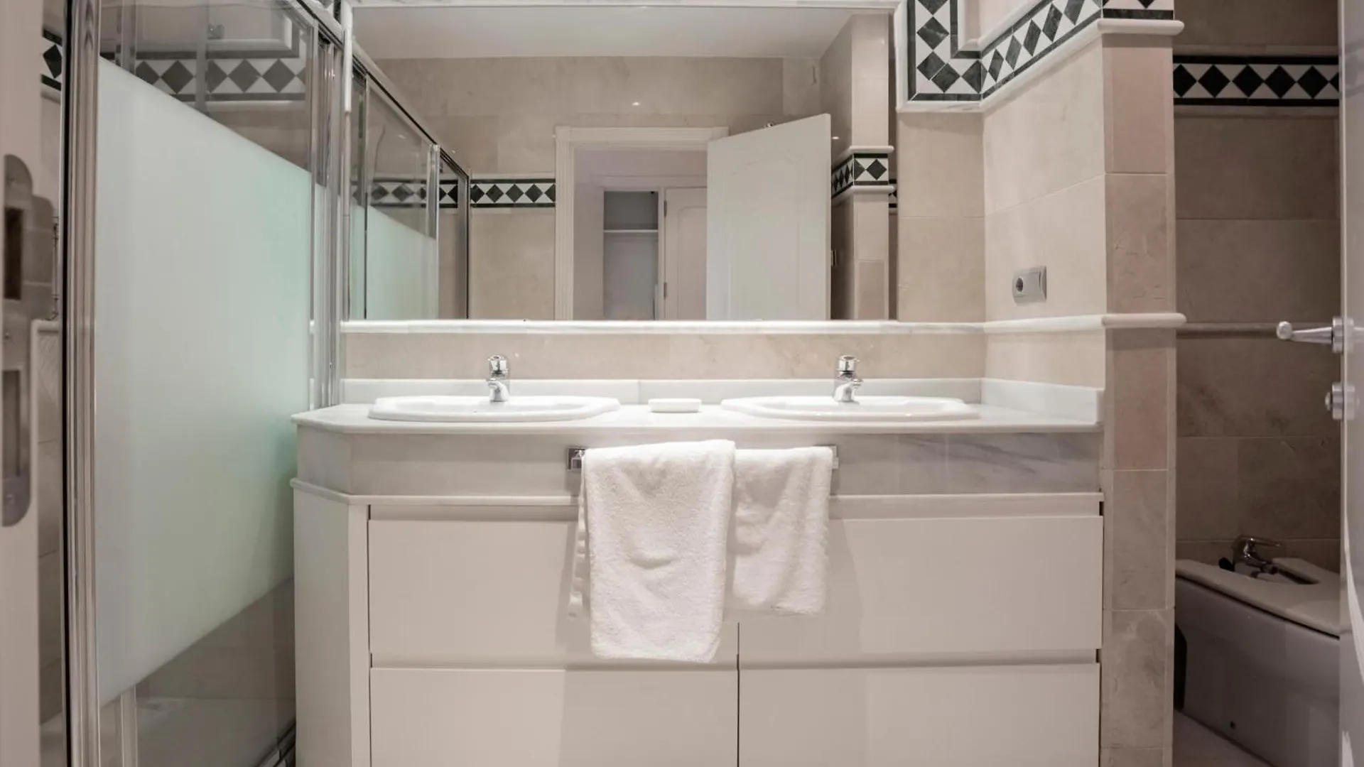 Molo Aloha 3 Beds Apartment - Molo Residences Marbella